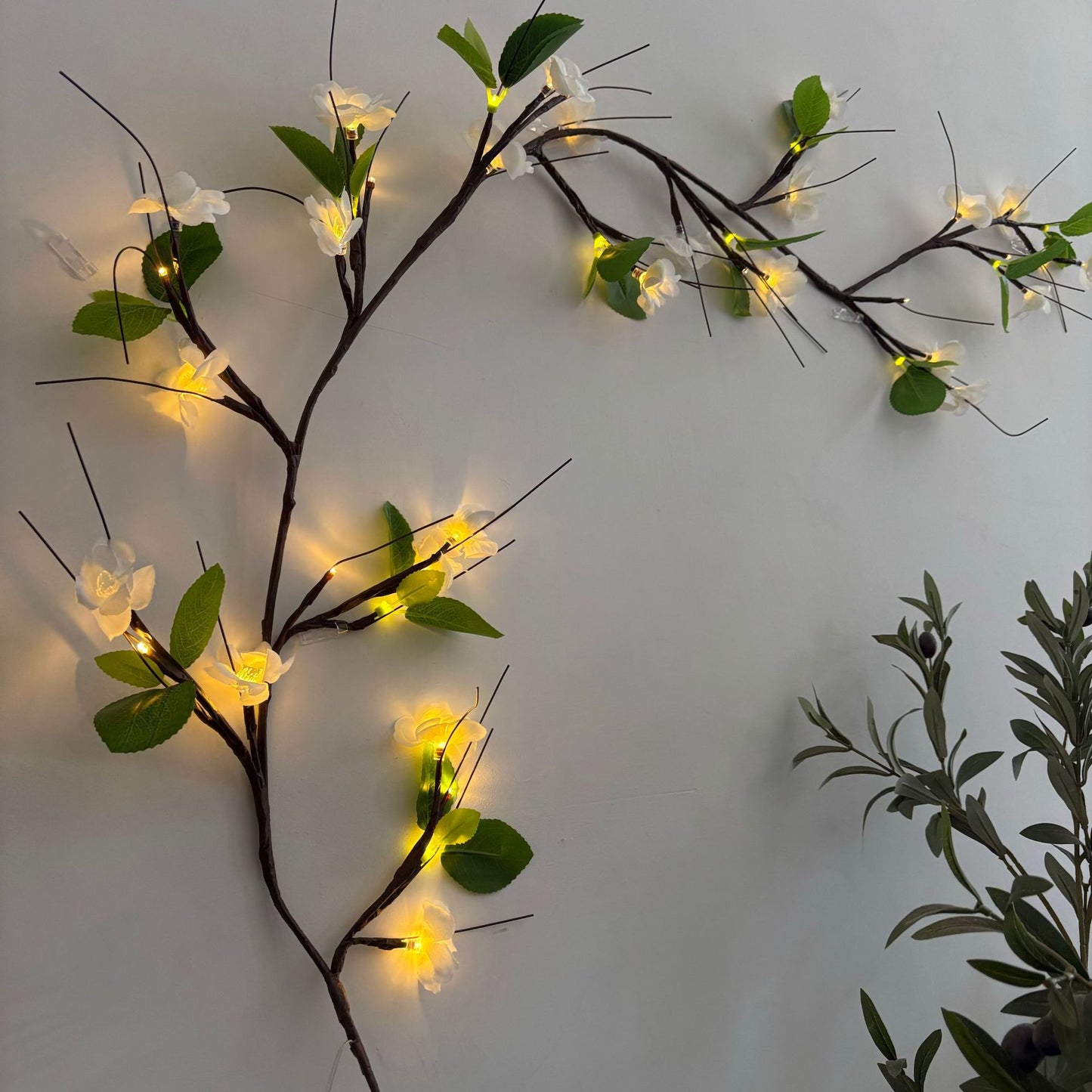 4890185333644,4890185333651,4890185333668,4890185333675