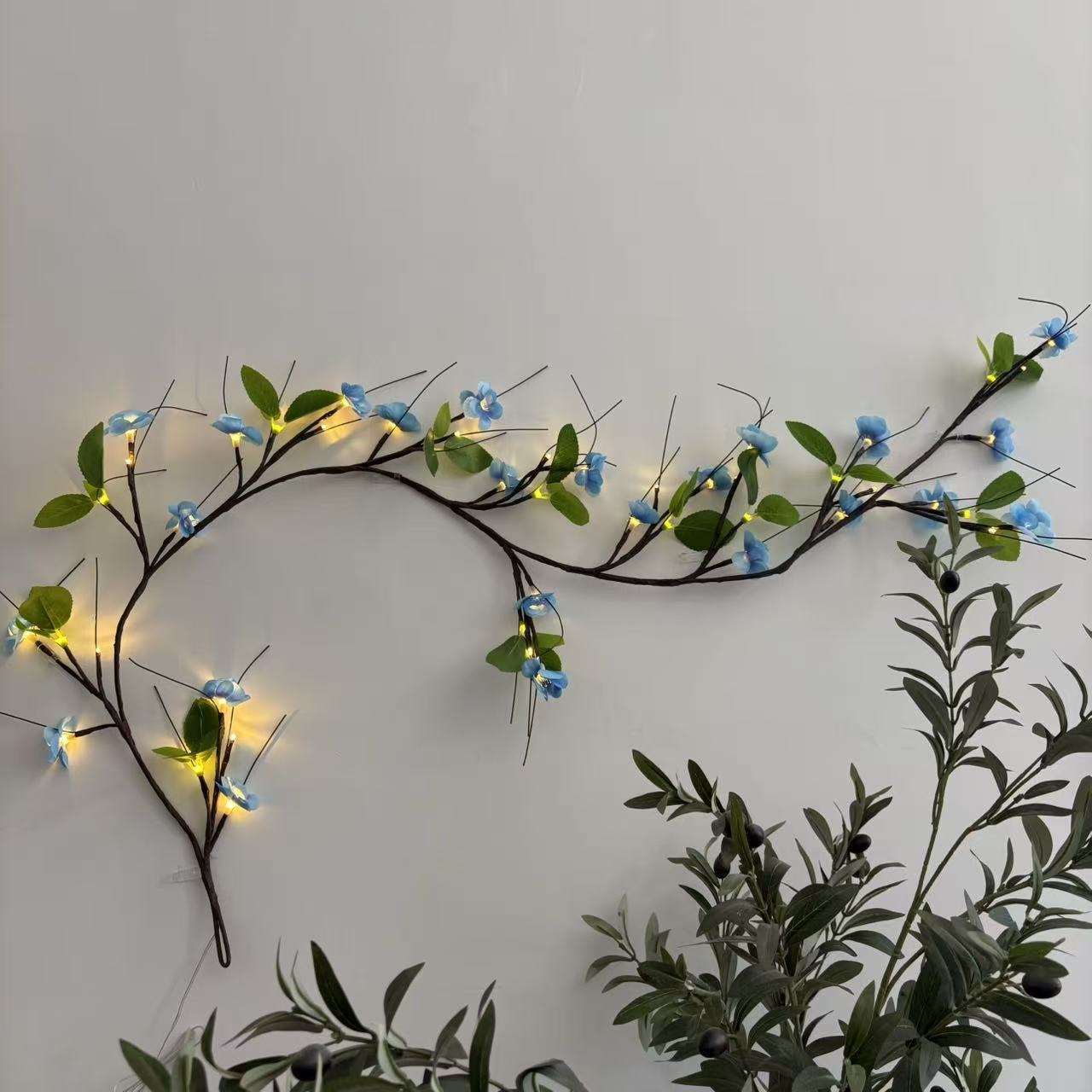 4890185333729,4890185333736,4890185333743,4890185333750